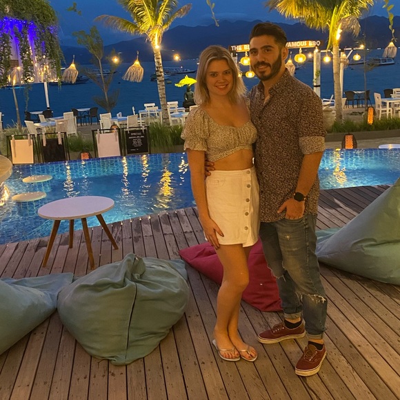 Revolve- white mini skirt - Picture 4 of 4